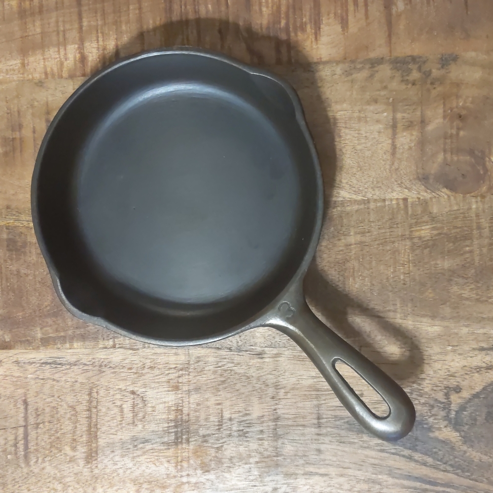 Vintage Unmarked Wagner Cast Iron Skillet, #3